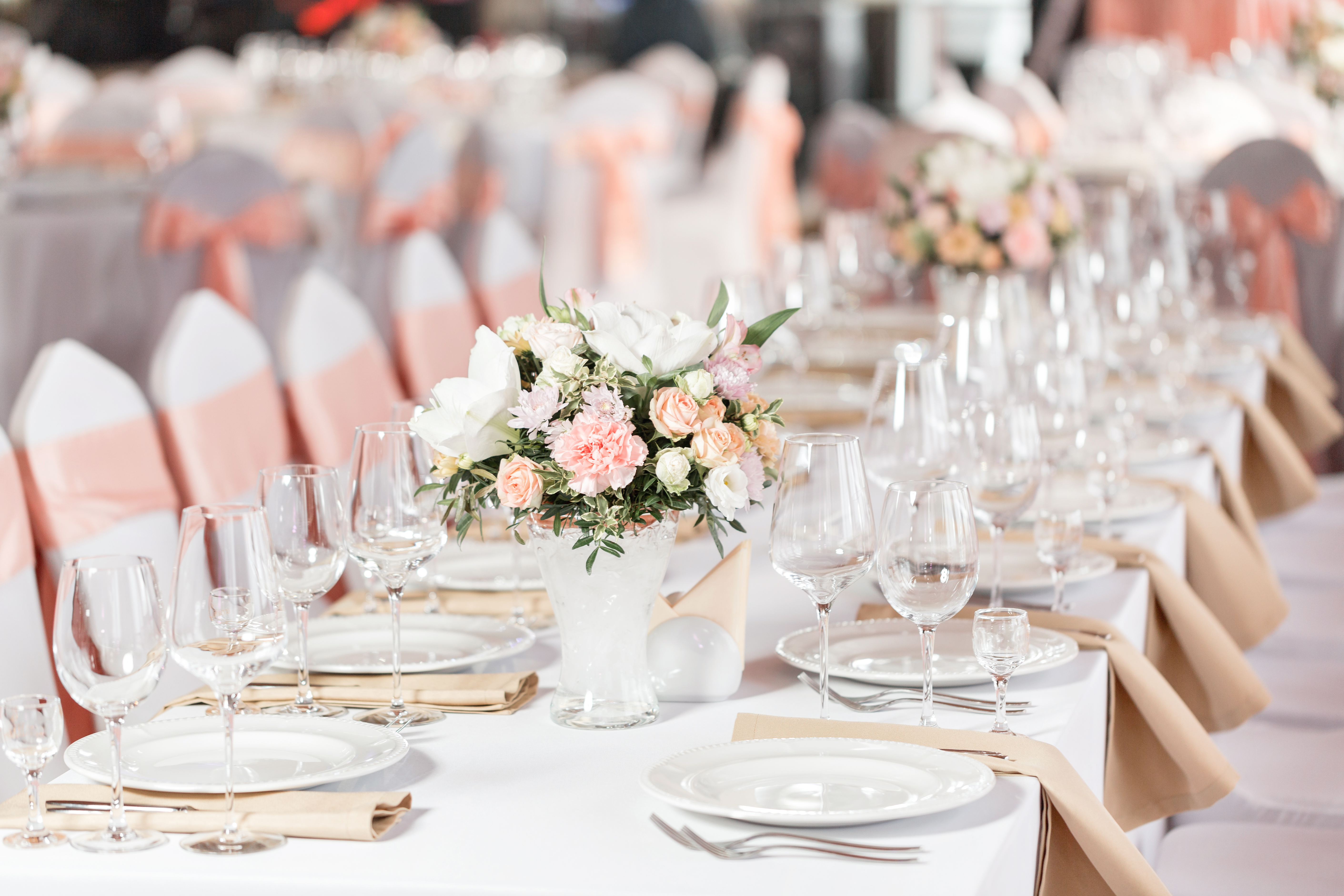 Tables,Set,For,An,Event,Party,Or,Wedding,Reception.,Luxury